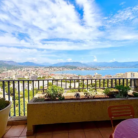Casamea - 1 Bedroom, Ac, Sea View 阿雅克肖
